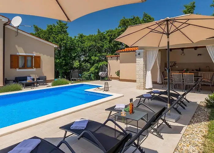 Vakantiehuis Bozac Pula