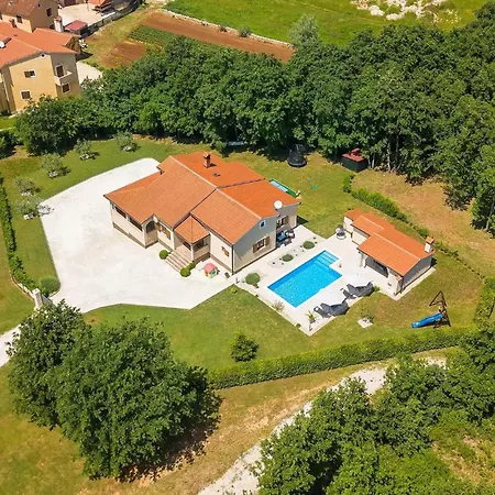 Holiday home Bozac