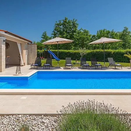 Bozac Holiday home *