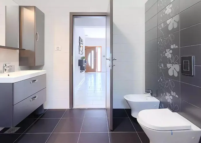 Bozac Σπίτι διακοπών Πούλα